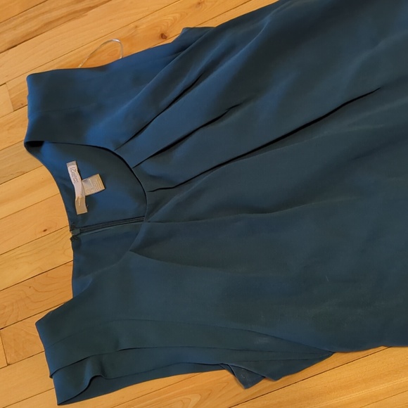 Dress - Picture 2 of 7